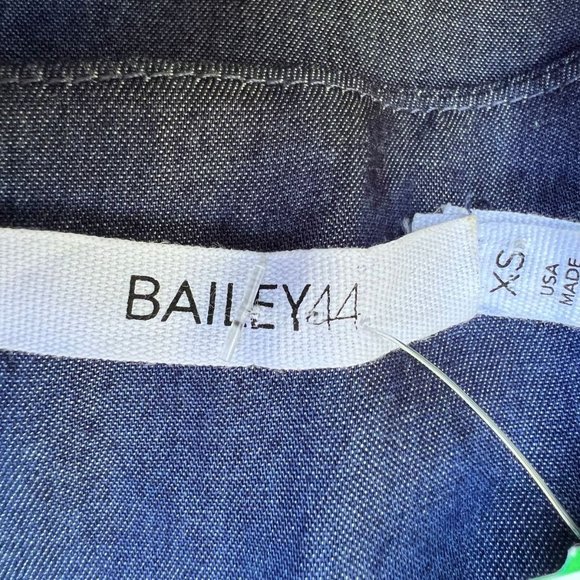 Bailey 44 Women's Top Size XS Blue V-Neck Sleeveless Faux Wrap Pullover Tencel - Picture 8 of 8